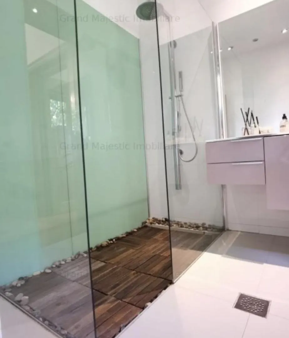 Garden Apartment In Most Exclusive Area Bucharest 0*,