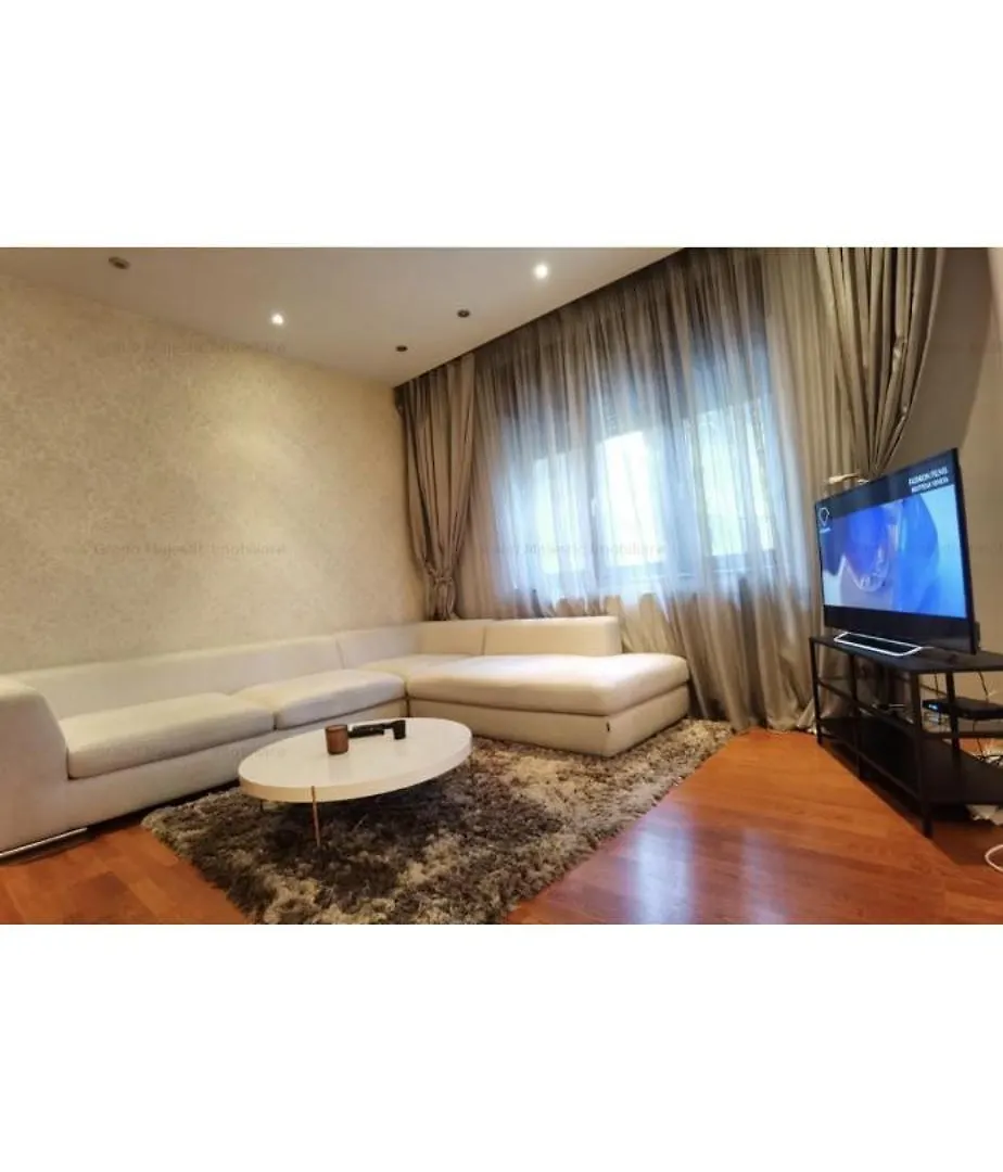Garden Apartment In Most Exclusive Area ブカレスト